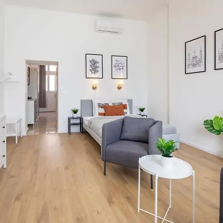 - Cute And Comfy Daire Budapeşte